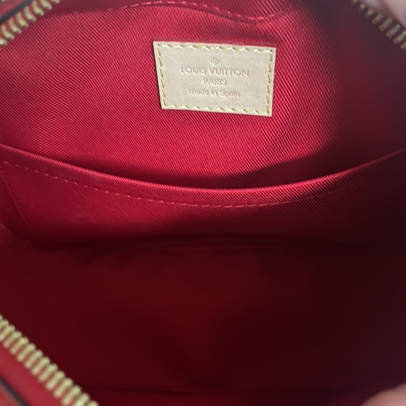 Santa Monica bb cerise LV purse - Picture 6 of 6